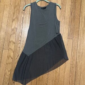 BCBGMaxAzria Olive Sleeveless High Low Top